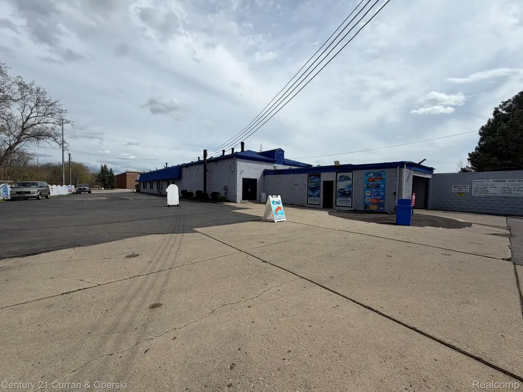 7345 N Middlebelt Road Westland City MI 48185