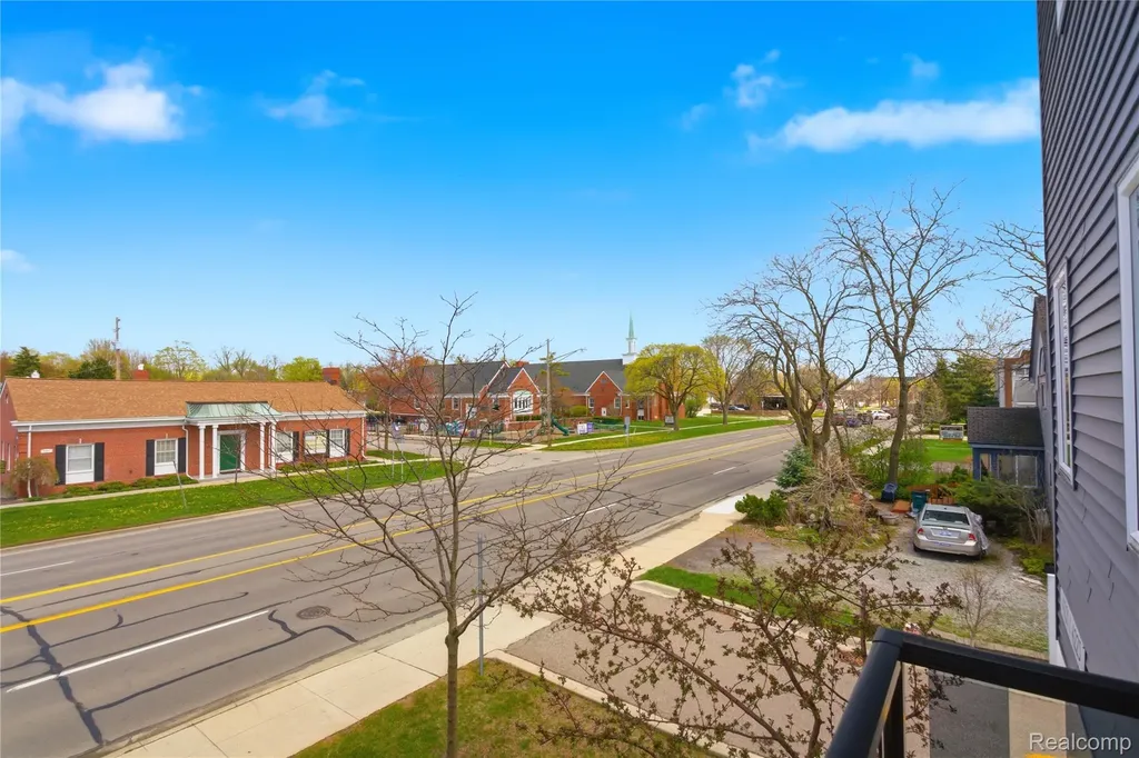 4221 W 14 Mile Road Royal Oak City MI 48073