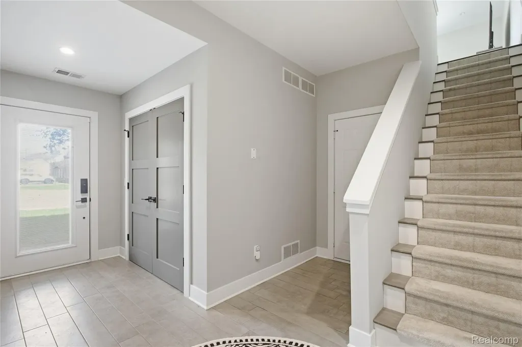 4221 W 14 Mile Road Royal Oak City MI 48073