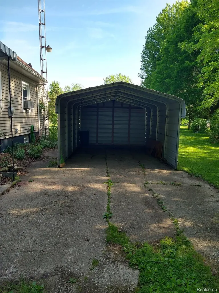 4169 Springfield Street Burton City MI 48509