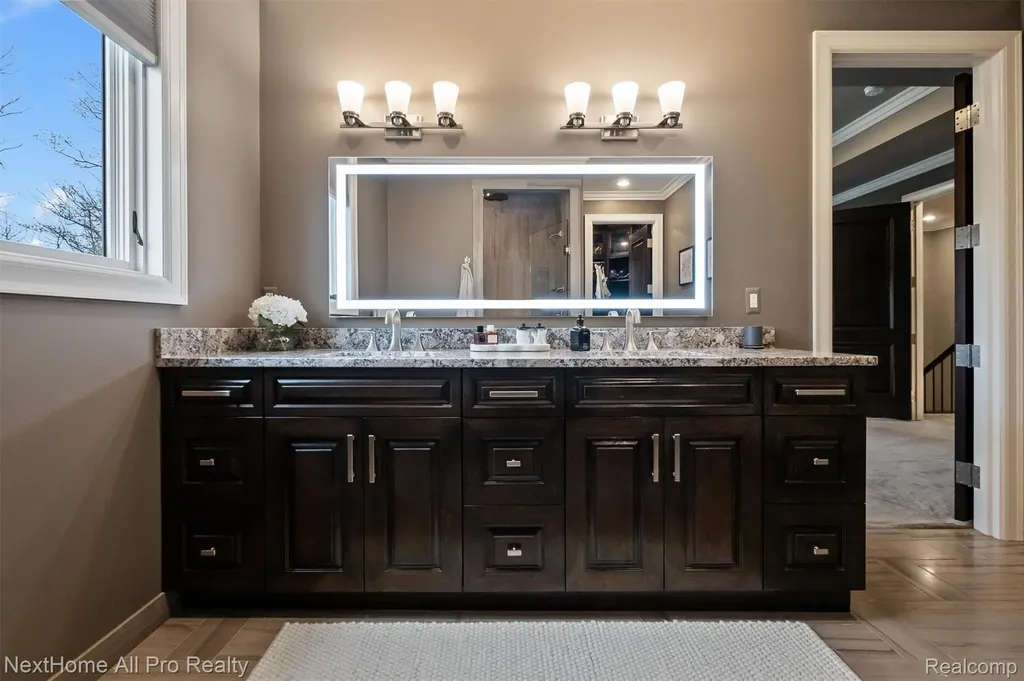 12385 Boulder Pass Drive Brighton Township MI 48380