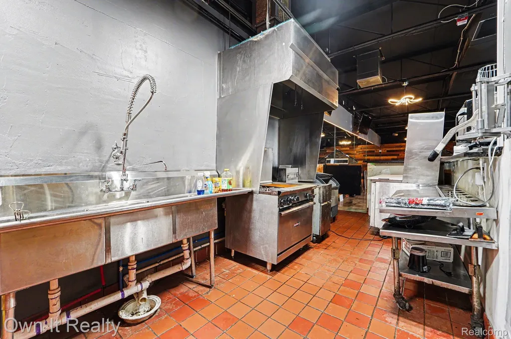 10701 W Mcnichols Road Detroit City MI 48221