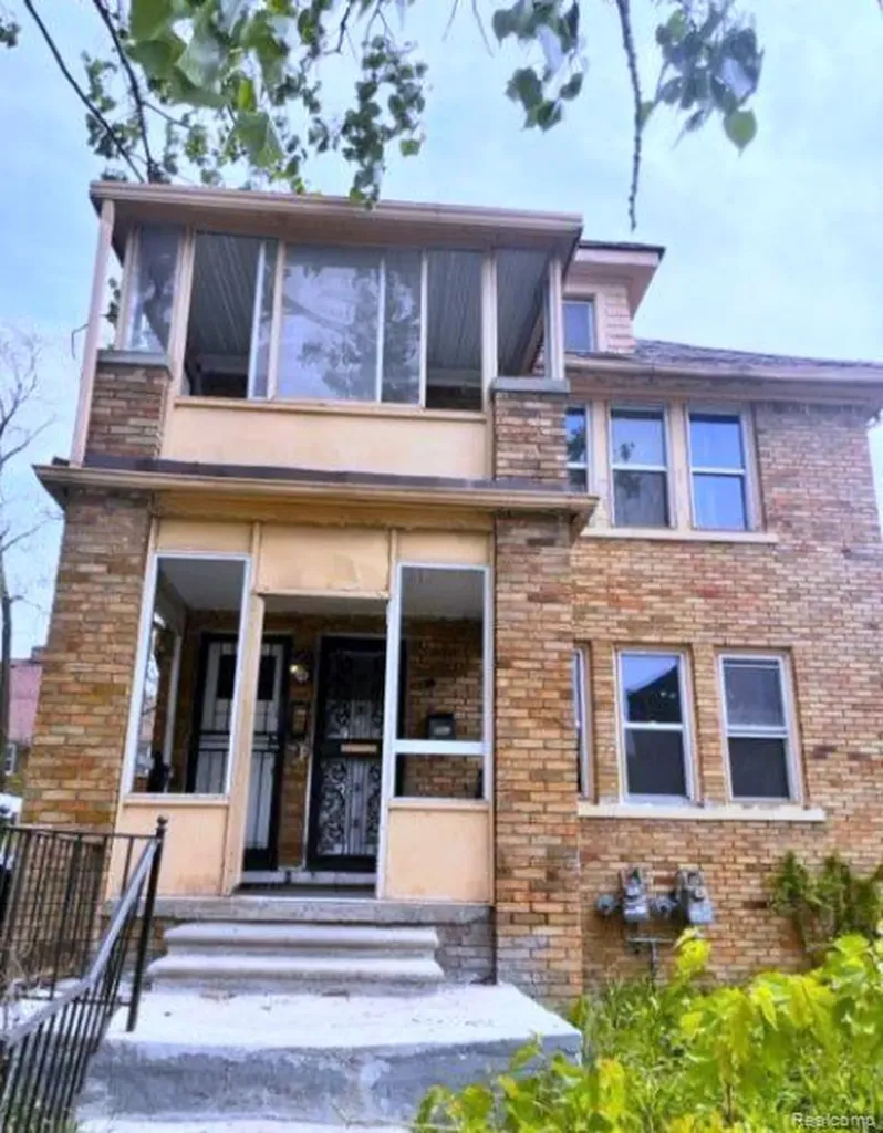 13526 La Salle Boulevard Detroit City MI 48238