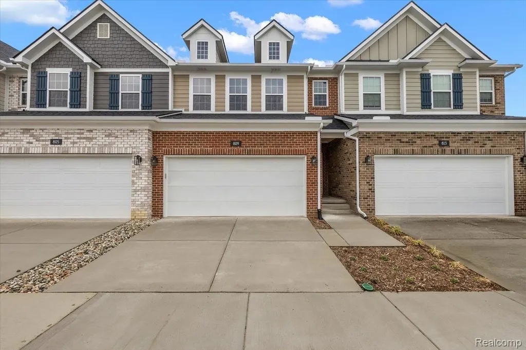 809 Cortland Lane Troy City MI 48085