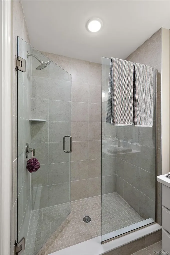809 Cortland Lane Troy City MI 48085