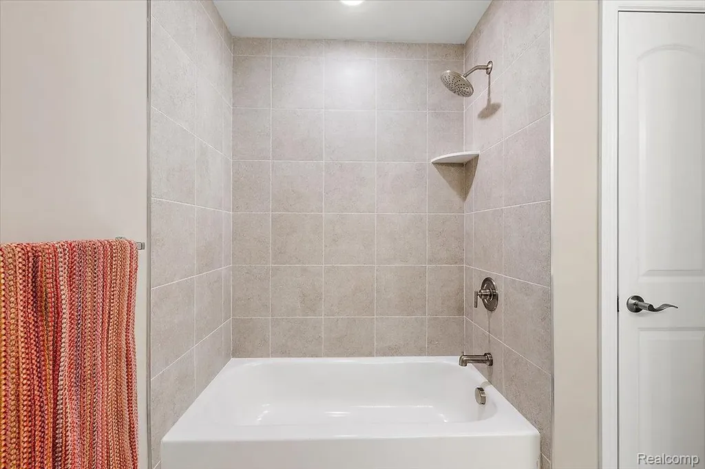 809 Cortland Lane Troy City MI 48085