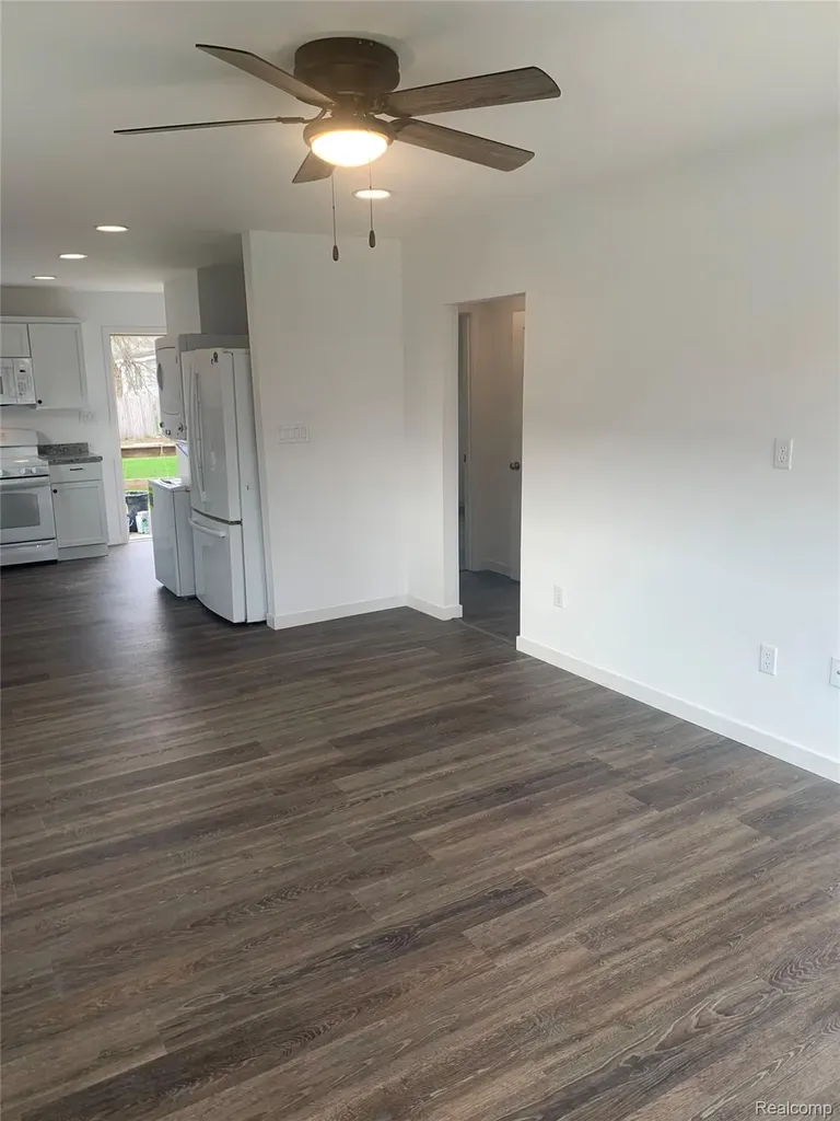 3315 Brookfield Avenue Kalamazoo Charter Township MI 49048