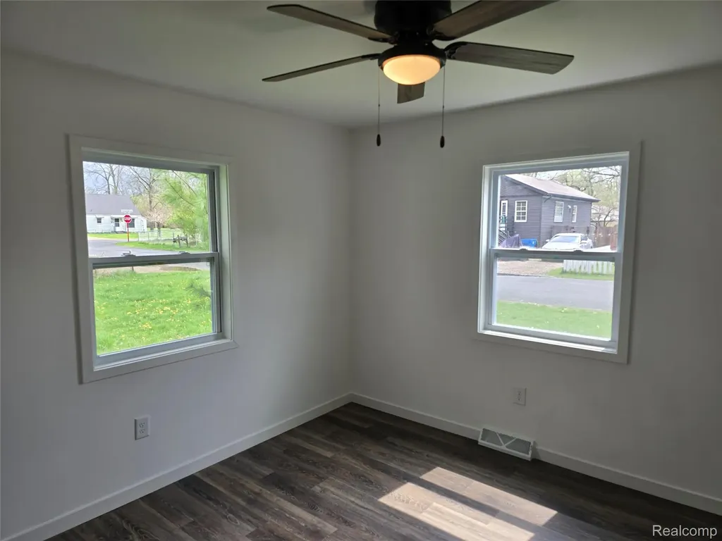 3315 Brookfield Avenue Kalamazoo Charter Township MI 49048