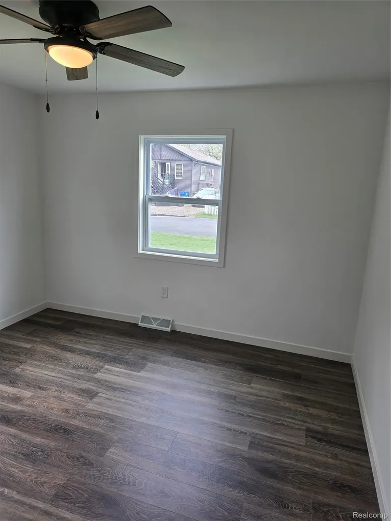 3315 Brookfield Avenue Kalamazoo Charter Township MI 49048