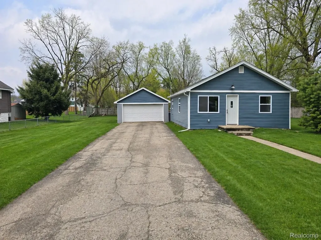3315 Brookfield Avenue Kalamazoo Charter Township MI 49048