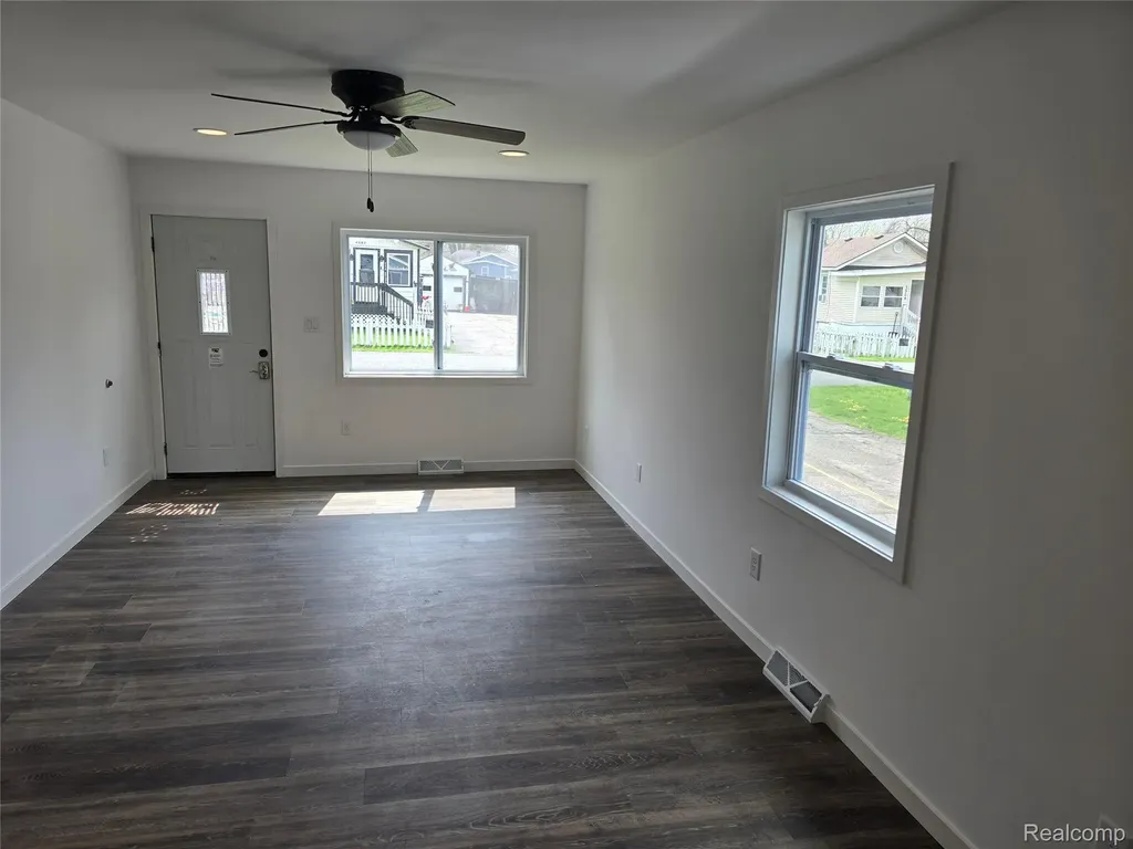 3315 Brookfield Avenue Kalamazoo Charter Township MI 49048
