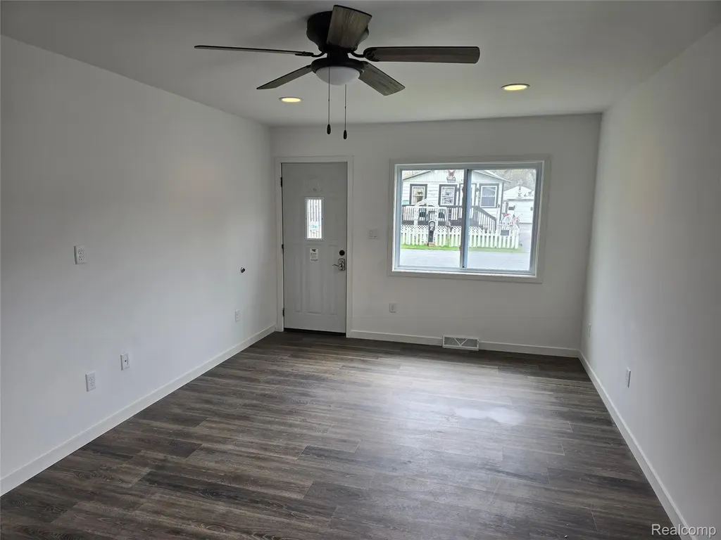 3315 Brookfield Avenue Kalamazoo Charter Township MI 49048