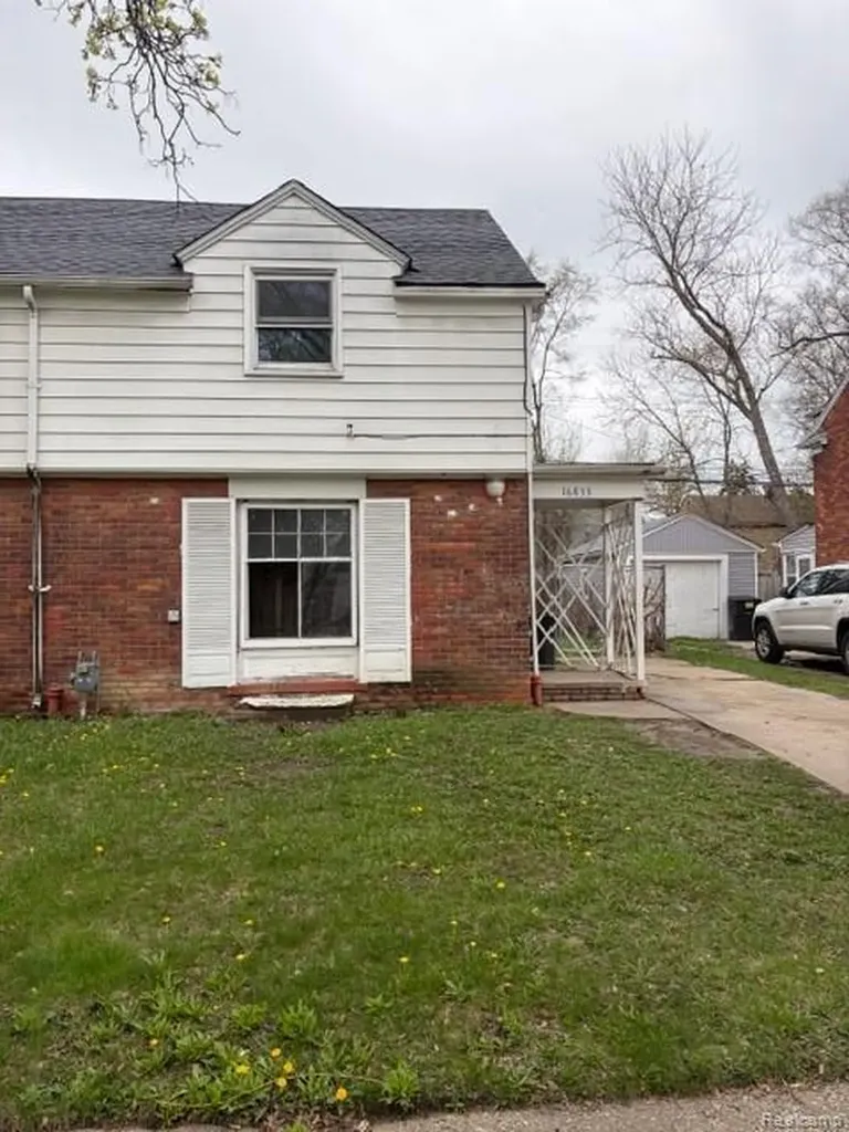 16835 Evergreen Road Detroit City MI 48219