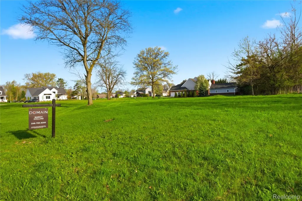 8946 Potowatomi Drive Grosse Ile Township MI 48138