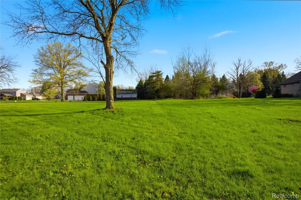 8946 Potowatomi Drive Grosse Ile Township MI 48138