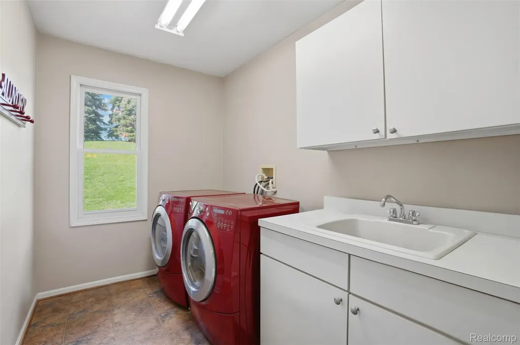 13982 Pleasant View Court Plymouth Charter Township MI 48170