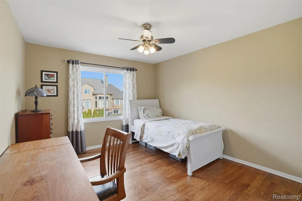 13982 Pleasant View Court Plymouth Charter Township MI 48170
