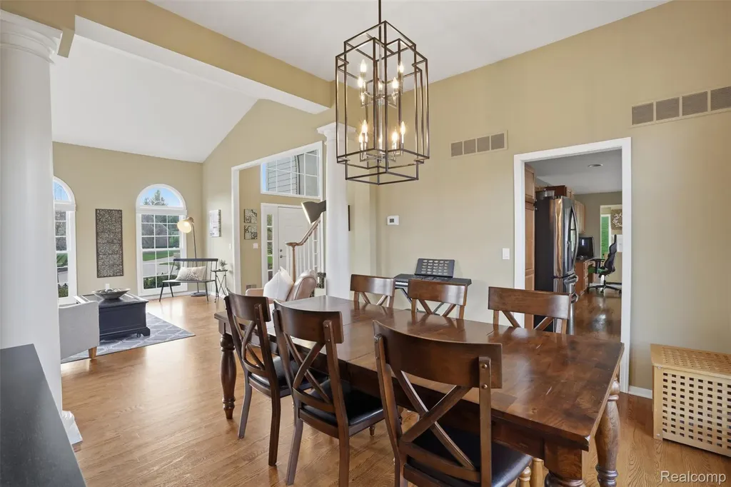 13982 Pleasant View Court Plymouth Charter Township MI 48170