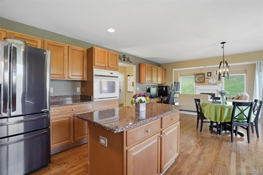 13982 Pleasant View Court Plymouth Charter Township MI 48170