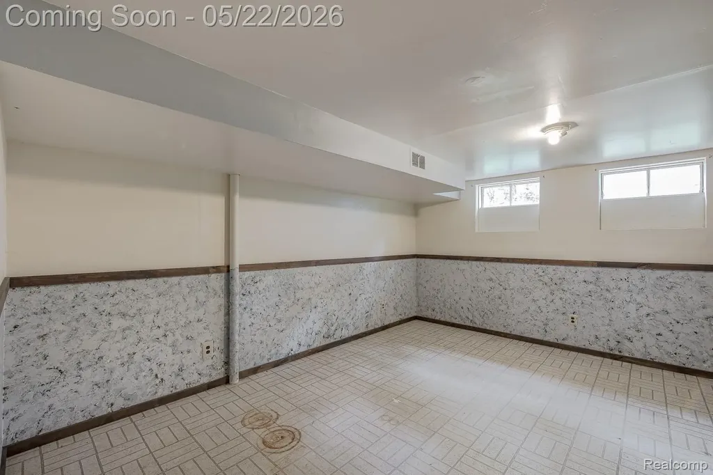 1440 Harding Avenue Orion Charter Township MI 48362