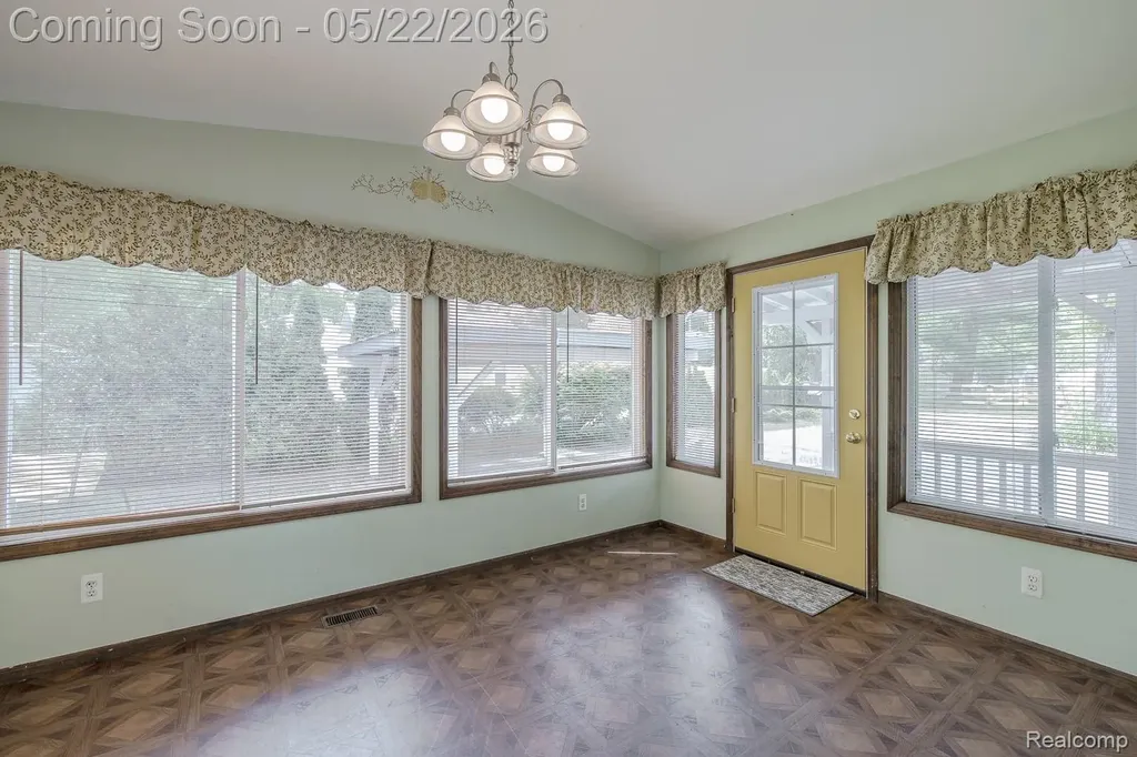 1440 Harding Avenue Orion Charter Township MI 48362