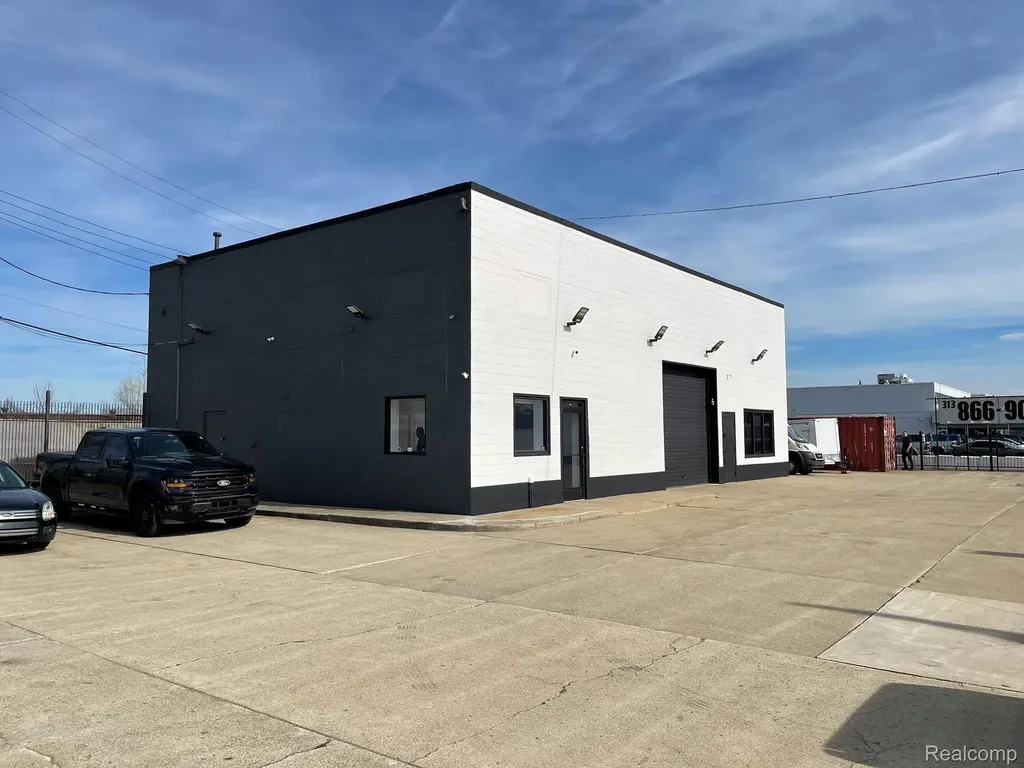 16504 Woodward Avenue Highland Park City MI 48203