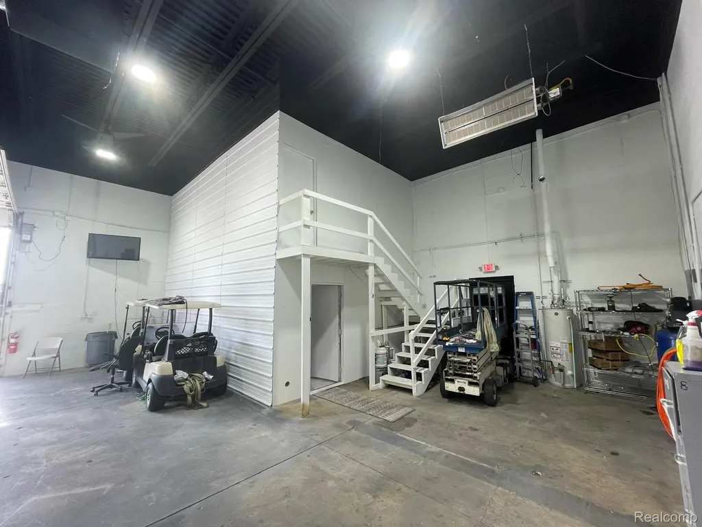16504 Woodward Avenue Highland Park City MI 48203