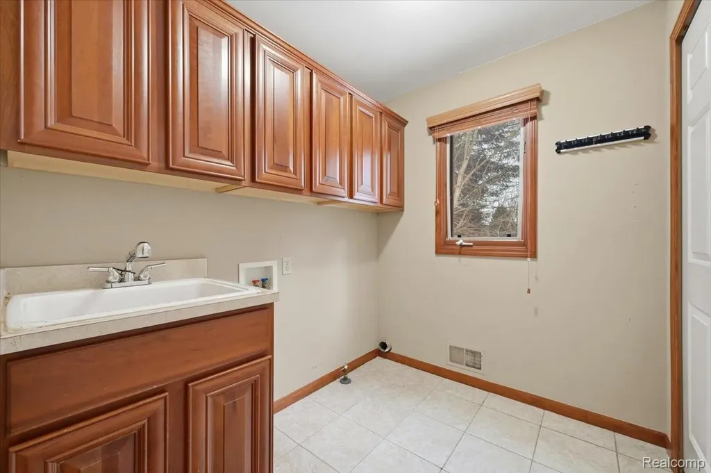 21797 Ambassador Drive Macomb Township MI 48044