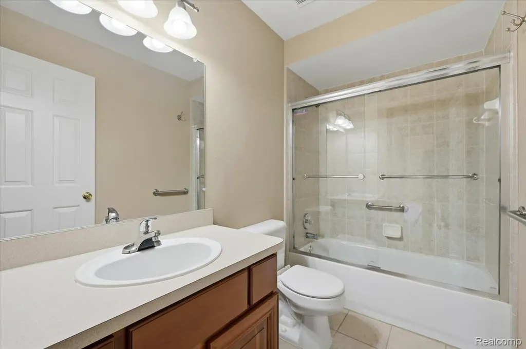 21797 Ambassador Drive Macomb Township MI 48044
