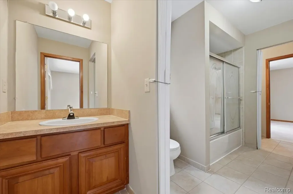 21797 Ambassador Drive Macomb Township MI 48044