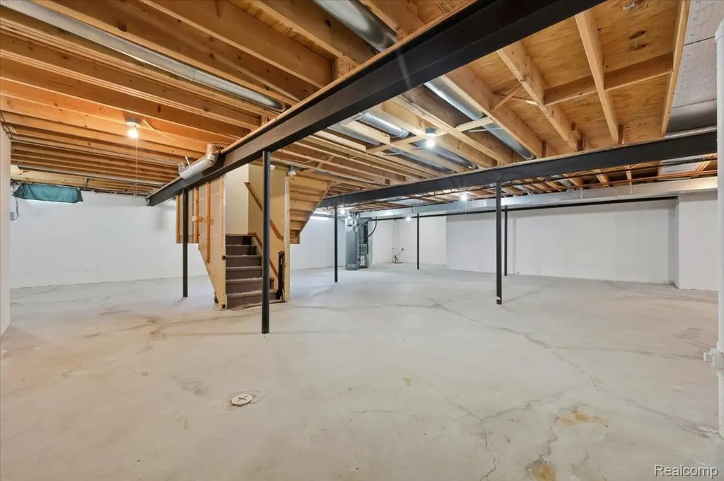 21797 Ambassador Drive Macomb Township MI 48044