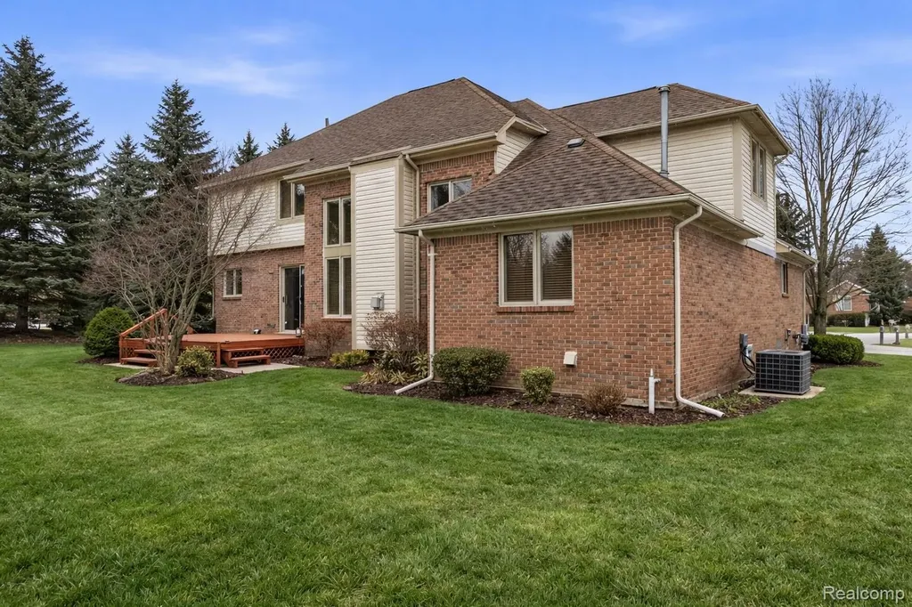 21797 Ambassador Drive Macomb Township MI 48044