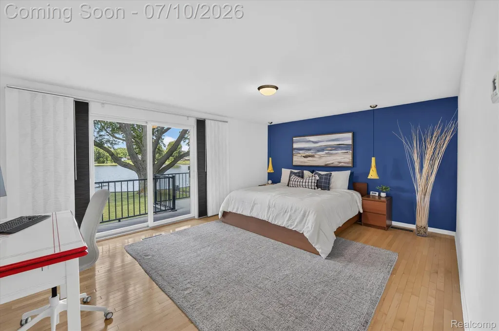 5017 Surfwood Drive Commerce Charter Township MI 48382