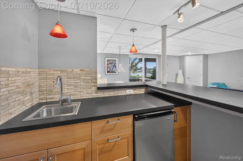 5017 Surfwood Drive Commerce Charter Township MI 48382