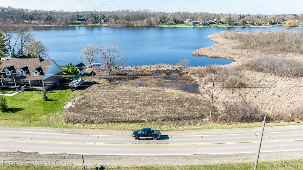 V/l Golf Club Oceola Township MI 48843