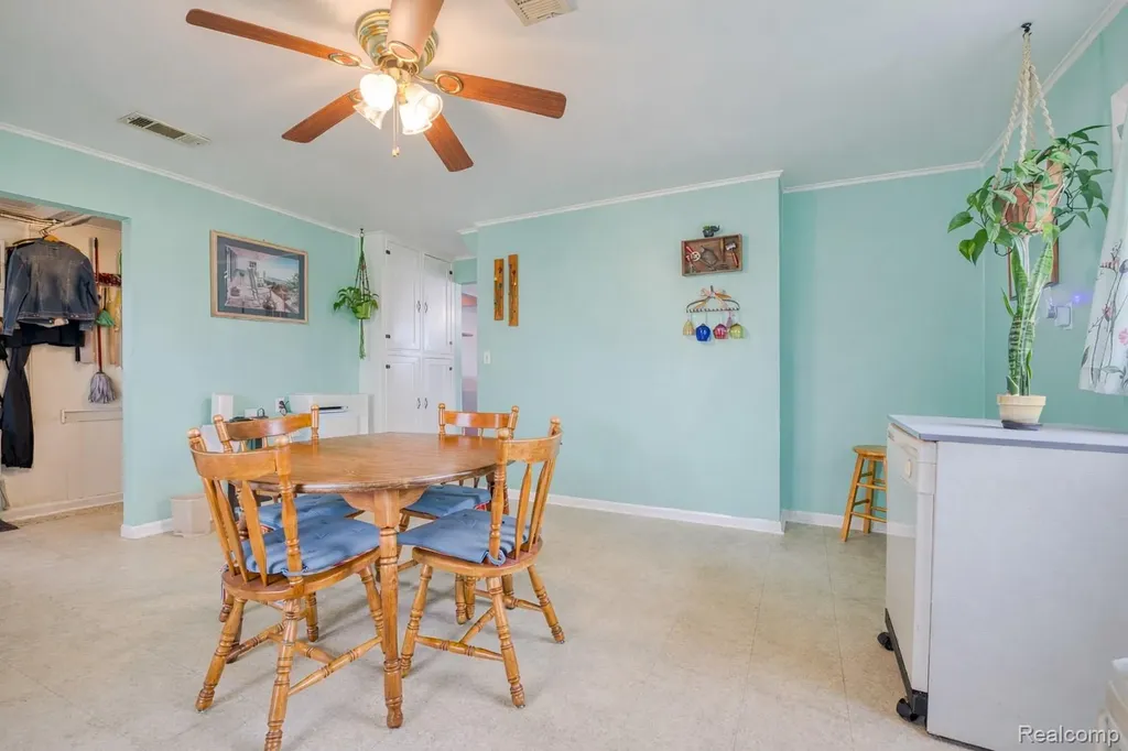 20796 Gibraltar Road Brownstown Charter Township MI 48183