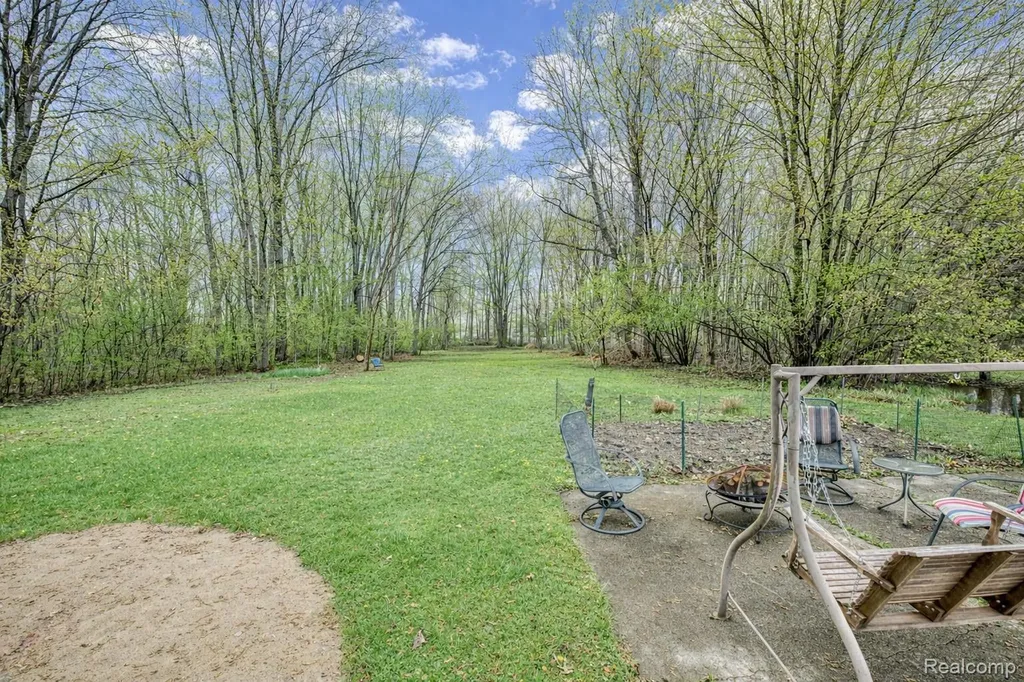 20796 Gibraltar Road Brownstown Charter Township MI 48183