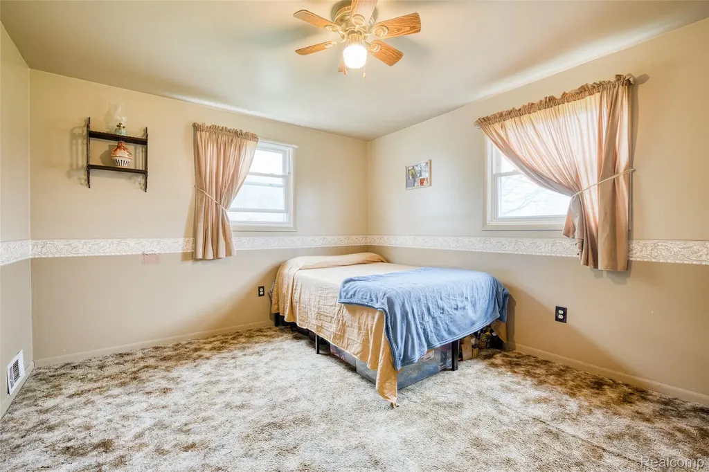 20796 Gibraltar Road Brownstown Charter Township MI 48183