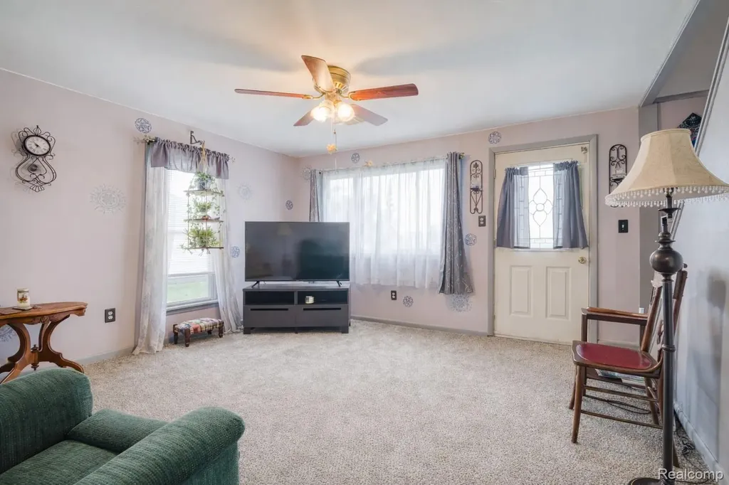 20796 Gibraltar Road Brownstown Charter Township MI 48183