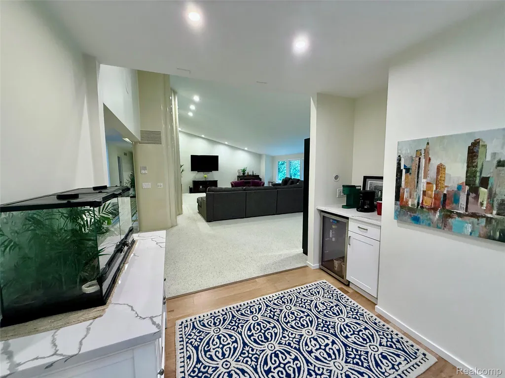 275 Pine Ridge Drive Bloomfield Hills City MI 48304