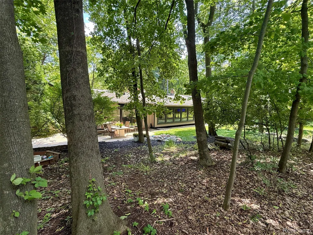 275 Pine Ridge Drive Bloomfield Hills City MI 48304