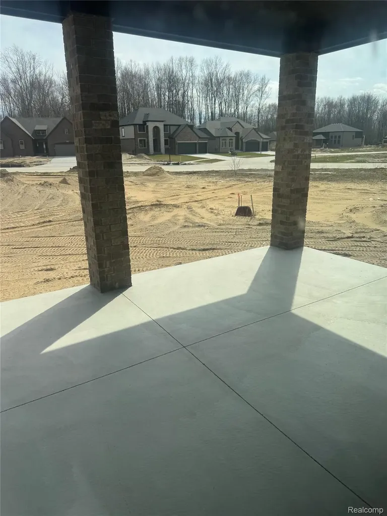 24314 Sawgrass Drive Macomb Township MI 48042