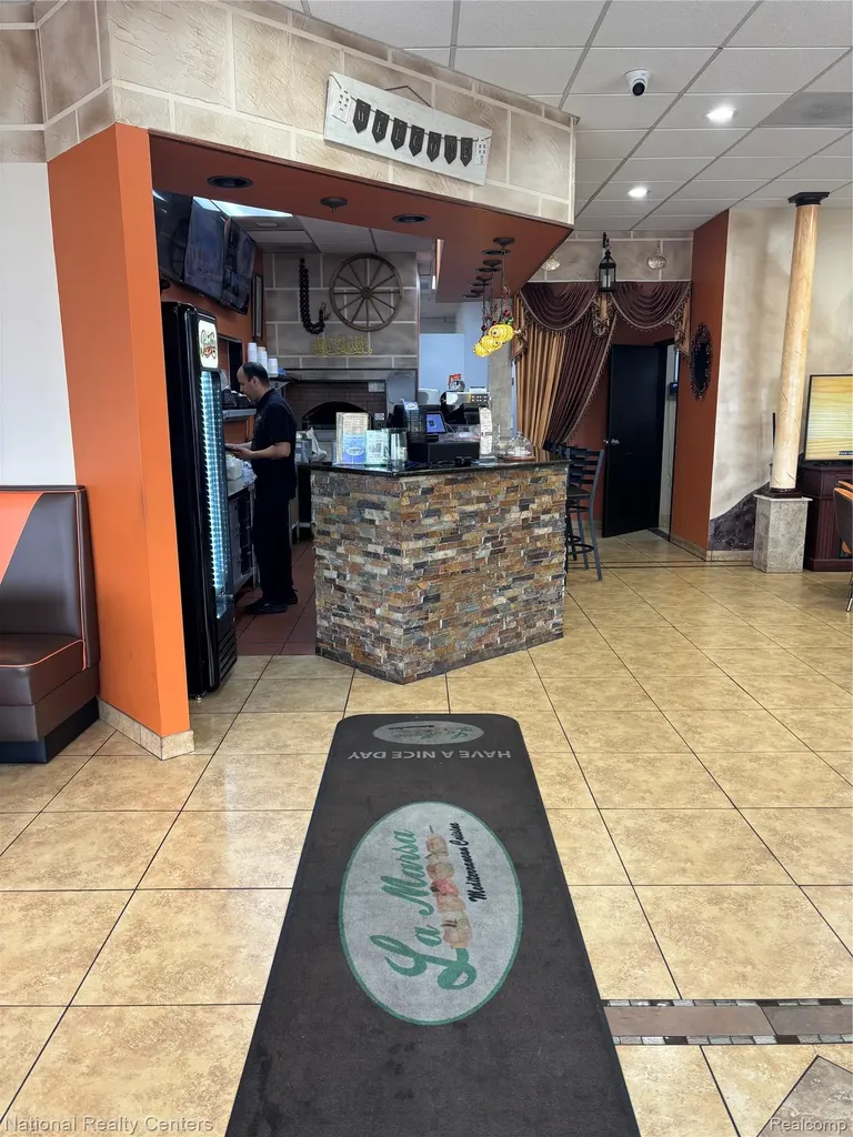 34708 Plymouth Road Livonia City MI 48150