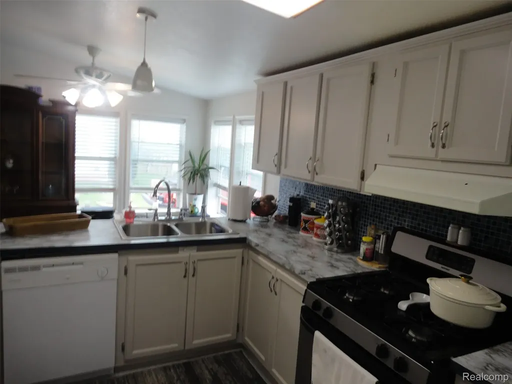 815 Jacobs Landing Raisinville Township MI 48161