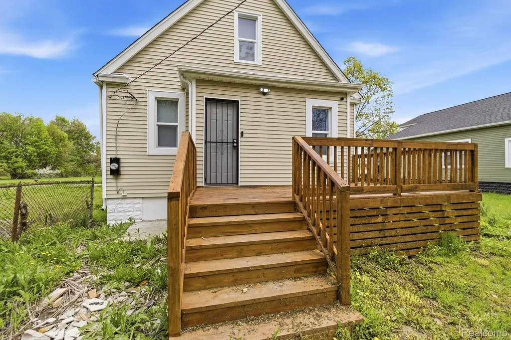 3869 Harding Street Detroit City MI 48214