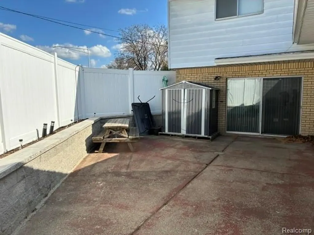 15718 George Washington Southfield City MI 48075