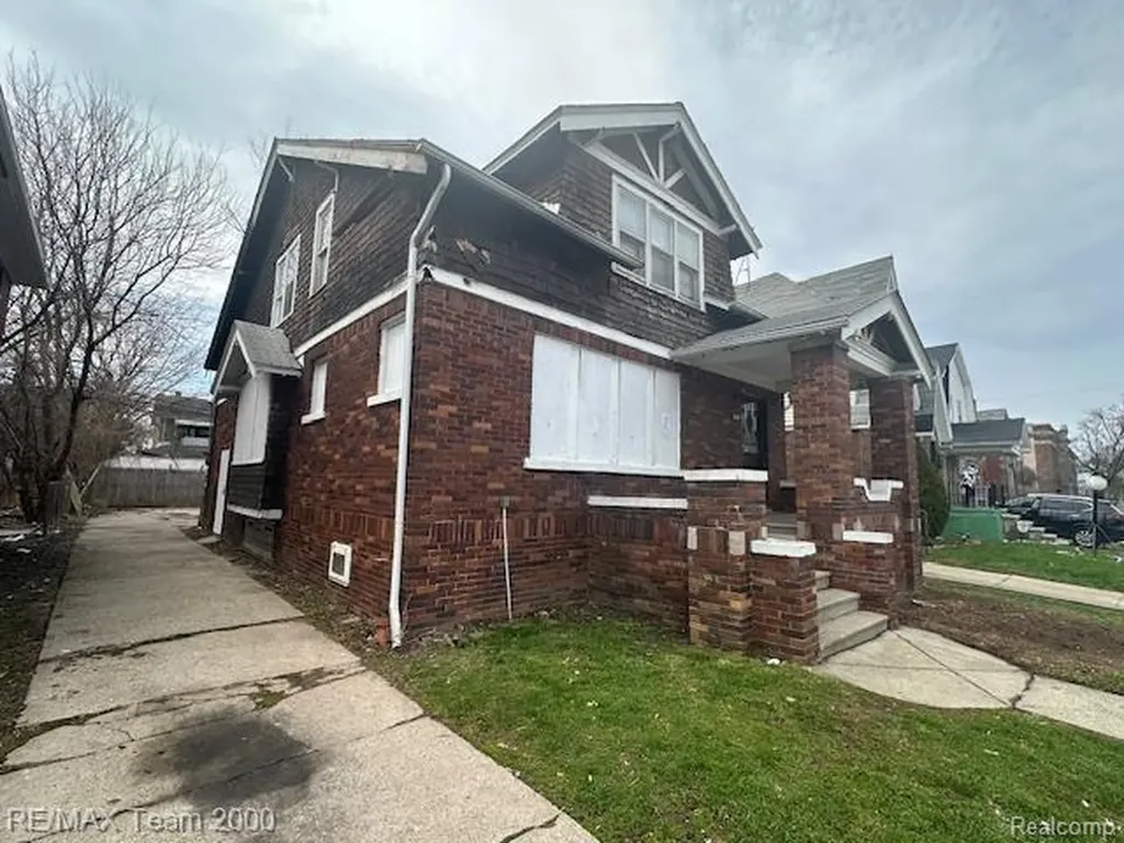 5291 Lakewood Street Detroit City MI 48213