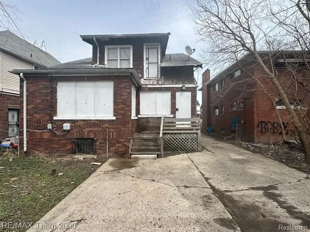 5291 Lakewood Street Detroit City MI 48213
