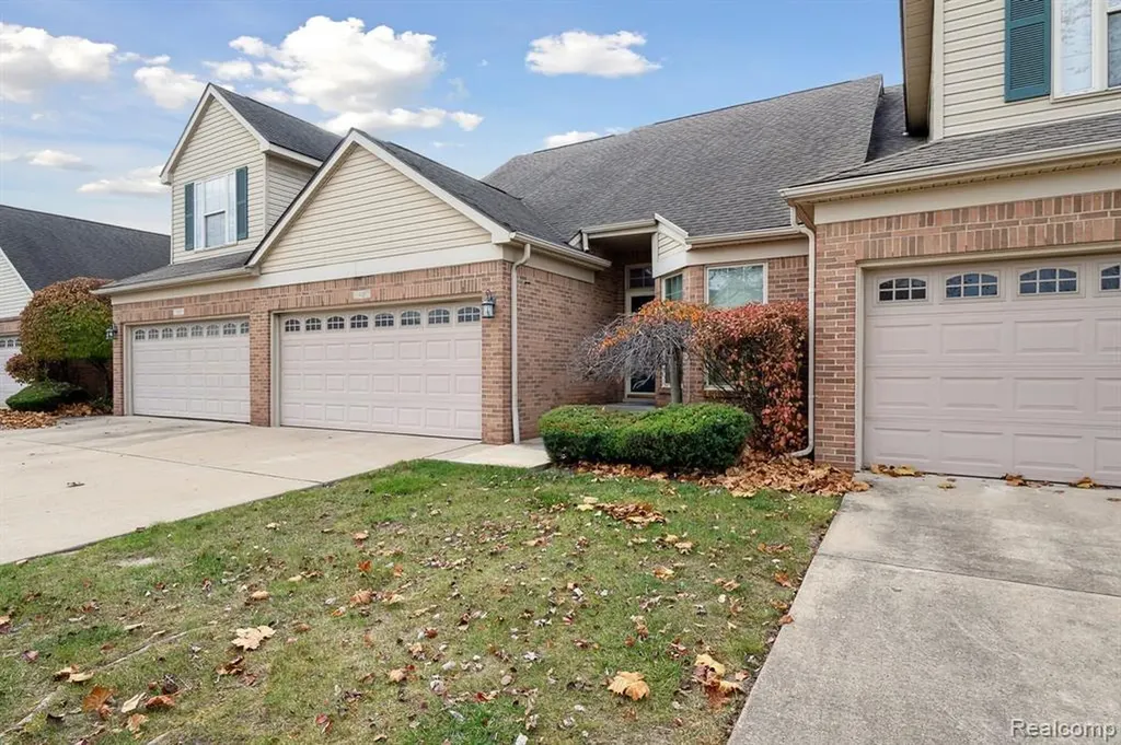 435 Carson Drive Westland City MI 48185