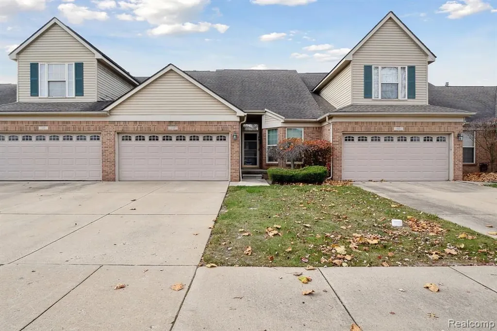 435 Carson Drive Westland City MI 48185
